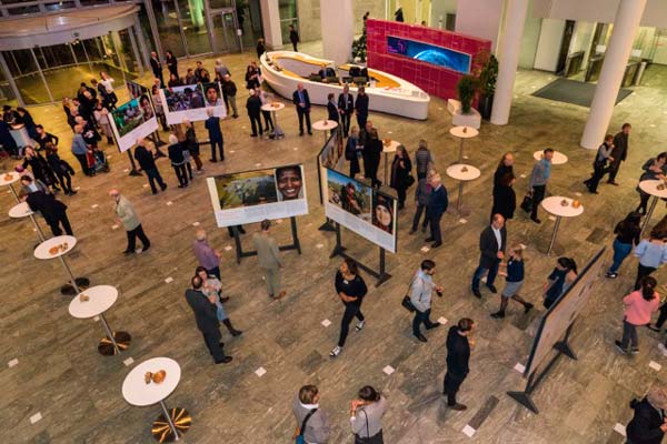 CARE Klimaheldinnen Ausstellung